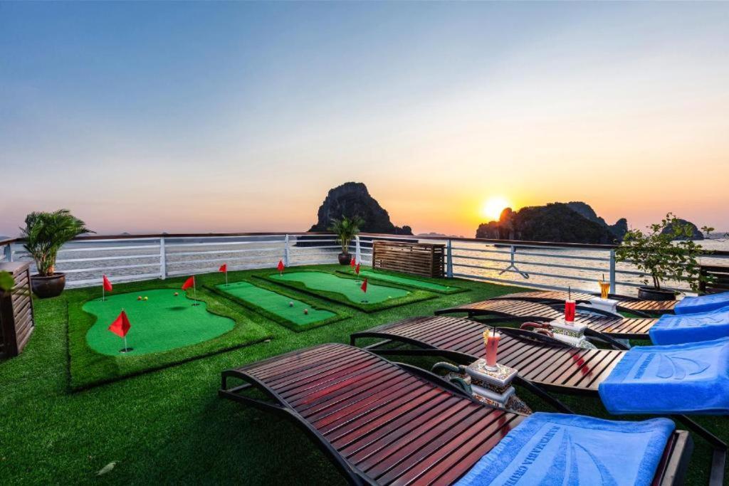 Hoang Phuc Hotel Dong Khe Sau ภายนอก รูปภาพ